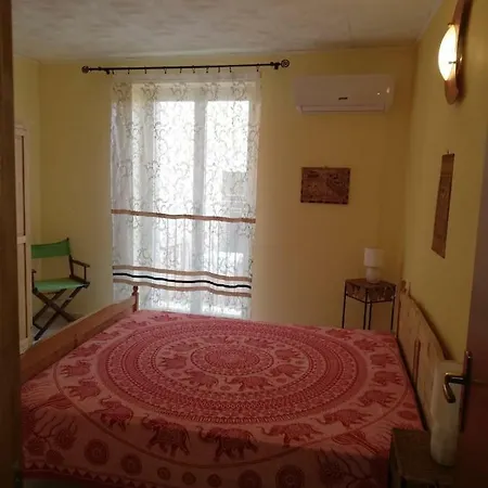 Casa Soraya, Dimora Tipica A 2 Passi Dal Duomo. Appartamento Cefalù